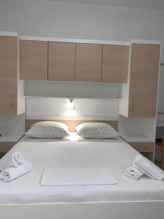 Apartments Center Baška Voda Kültér fotó
